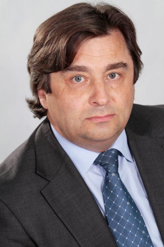 MIROSŁAW KUTNIK